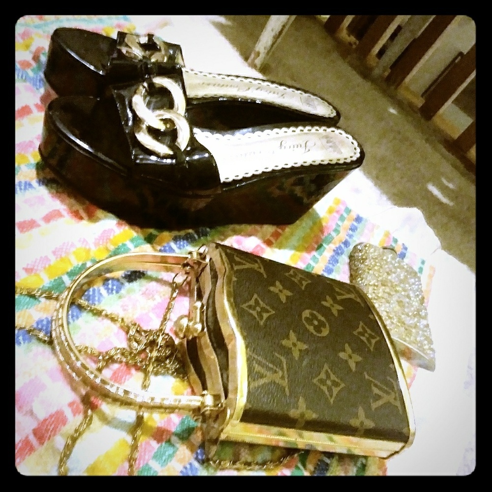 Patent leather platform designer juicy couture